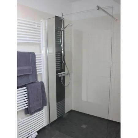 With 2 Bedrooms *