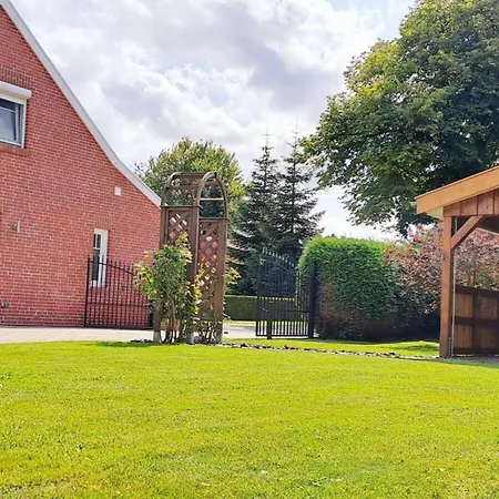 Casa vacanze With 2 Bedrooms Upgant-Schott